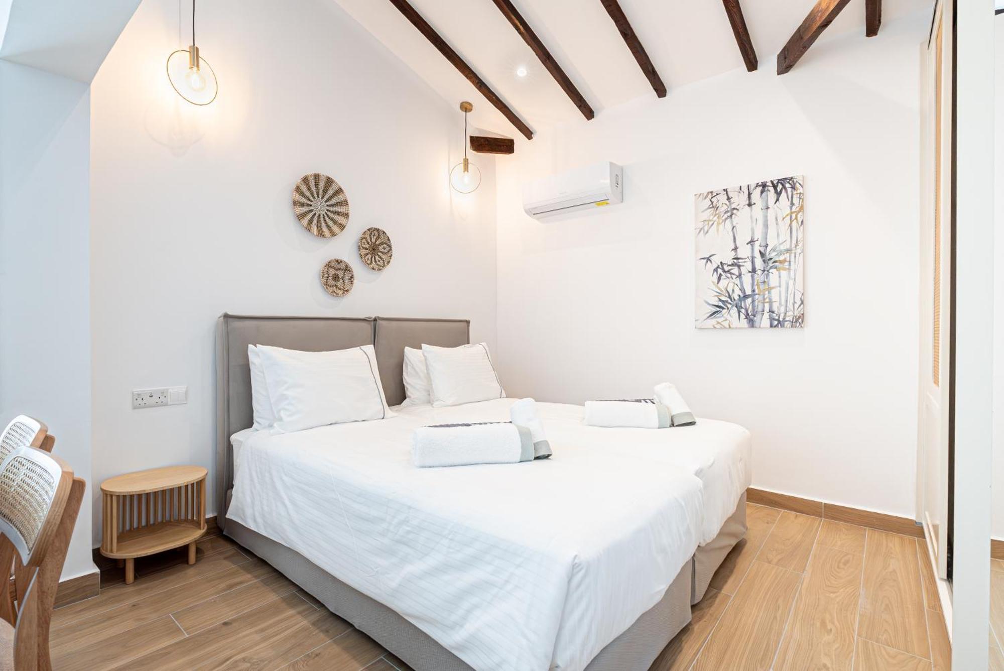 Loft Centrale Paphos ภายนอก รูปภาพ